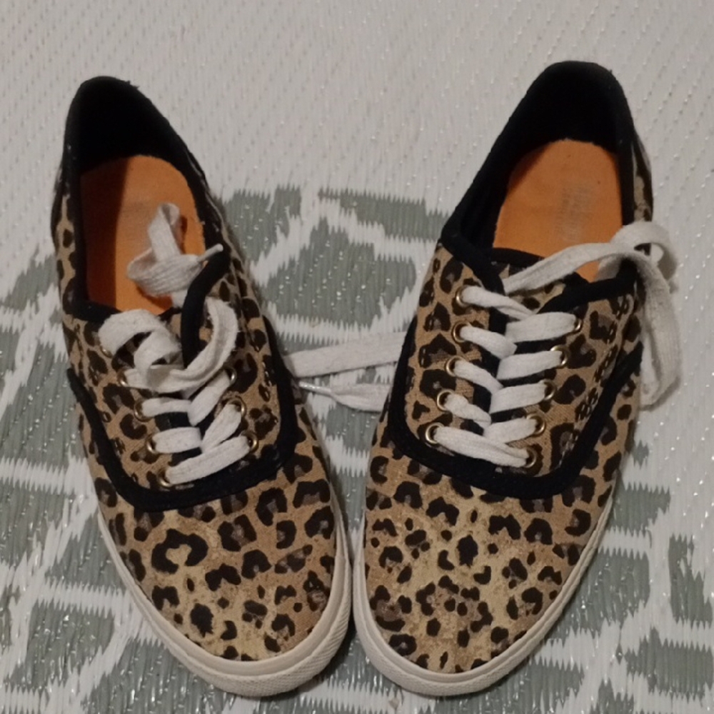 Mossimo Supply Co. Brown and Black Sneakers Casual Style